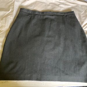 Size 4 Limited brand stretch mini skirt